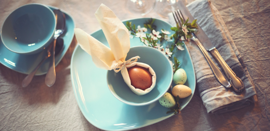 Een duurzame paastafel: Servetten vouwen voor een vrolijk Pasen.