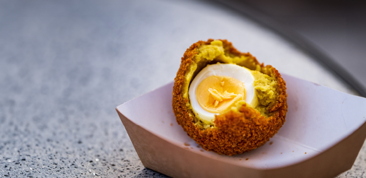 Eierbal op karton wint goud!